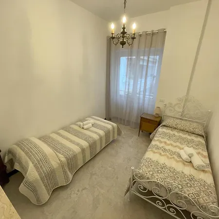 Appartement Airaldi8 - Trilocale Nel Budello Ampio E Soleggiato 50 M Dal Mare