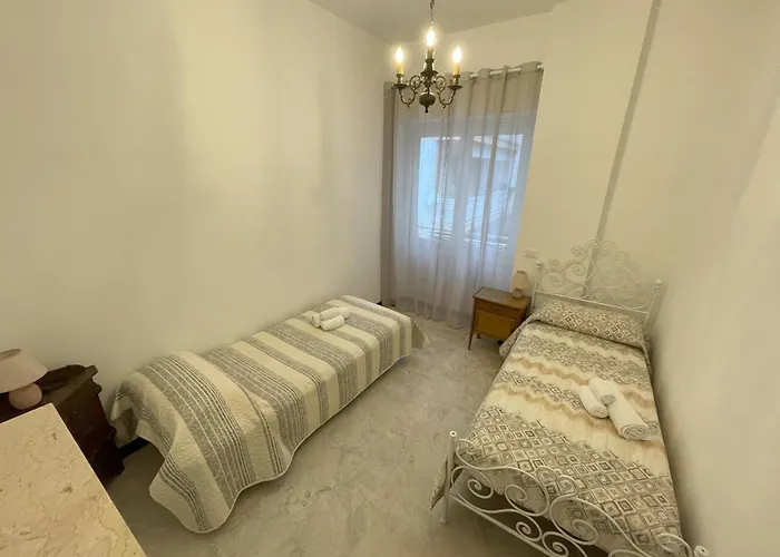 Apartamento Airaldi8 - Trilocale Nel Budello Ampio E Soleggiato 50 M Dal Mare