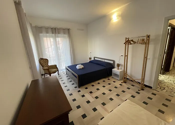 Apartamento Airaldi8 - Trilocale Nel Budello Ampio E Soleggiato 50 M Dal Mare Alassio